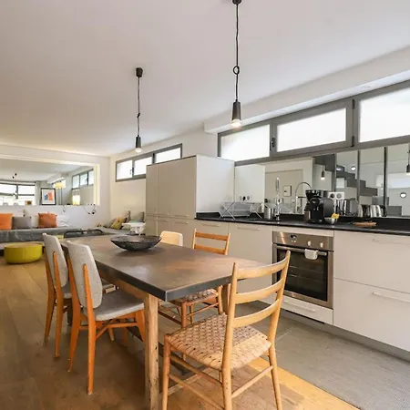 Delpech - Maison Hypercentre - Metro - 8 Personnes Holiday home